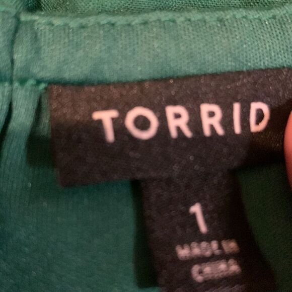 Torrid Maxi Seersucker Tiered Dress green size 1 - Picture 4 of 5